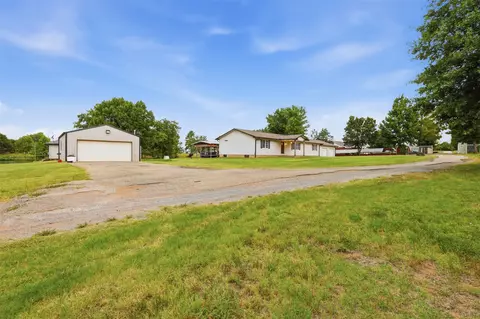 Exterior - 4707 E 116th St, Perkins, OK 74059 photo 4 of 11