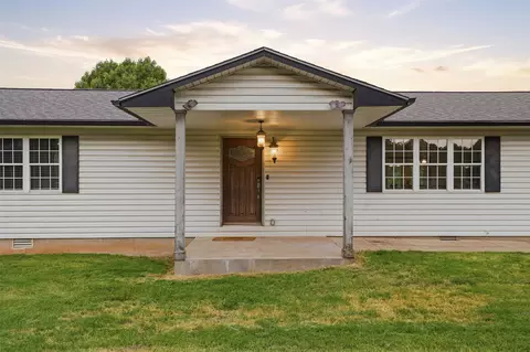 Exterior - 4707 E 116th St, Perkins, OK 74059 photo 5 of 11