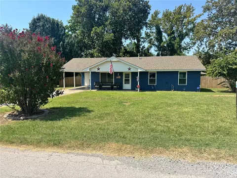 601 NW Railroad St, Fort Gibson, OK 74434