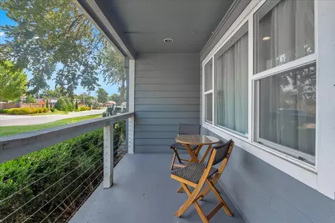 Exterior - 1146 E 49th St, Tulsa, OK 74105 photo 6 of 11