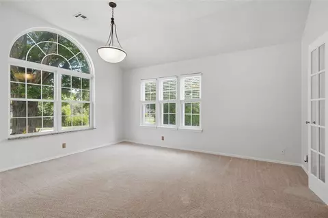 Living - 8910 E 100th Pl, Tulsa, OK 74133 photo 1 of 8