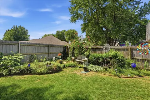 Exterior - 8910 E 100th Pl, Tulsa, OK 74133 photo 10 of 12