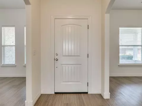 Entry Way - 7315 E Oak Ridge St, Broken Arrow, OK 74014 photo 1 of 5