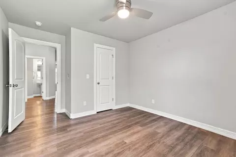 Bedroom - 2520 E 5 Pl, Tulsa, OK 74104 photo 7 of 9