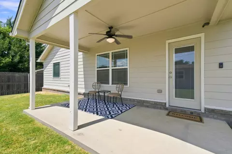 Exterior - 2520 E 5 Pl, Tulsa, OK 74104 photo 7 of 9