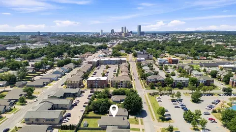View/Area - 2520 E 5 Pl, Tulsa, OK 74104 photo 3 of 5