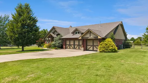 13005 W 60th St S, Sand Springs, OK 74063