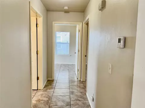 Entry Way - 6317 E Reading St, Tulsa, OK 74115 photo 2 of 2