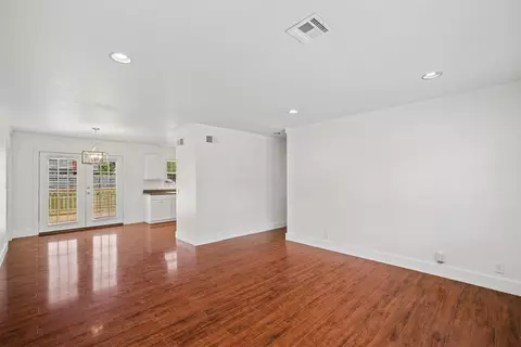 Living - 4121 E 36th Pl, Tulsa, OK 74135 photo 1 of 3