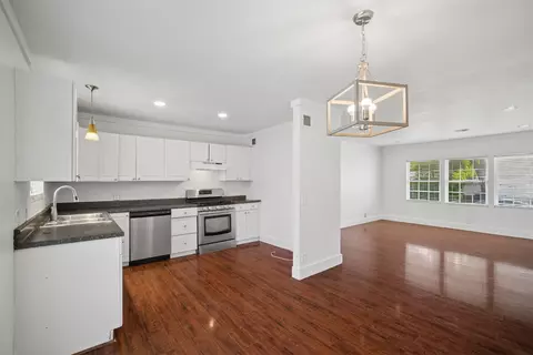 Living - 4121 E 36th Pl, Tulsa, OK 74135 photo 3 of 3