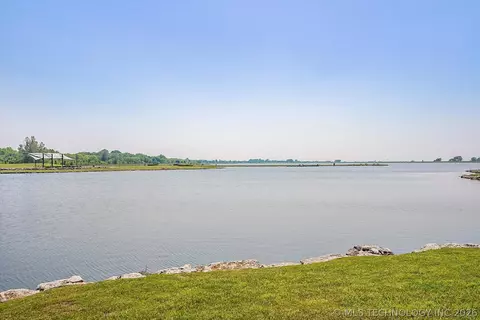 View/Area - 17743 E Red Hawk Rd, Owasso, OK 74055 photo 5 of 8