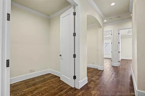 Entry Way - 17743 E Red Hawk Rd, Owasso, OK 74055 photo 3 of 5