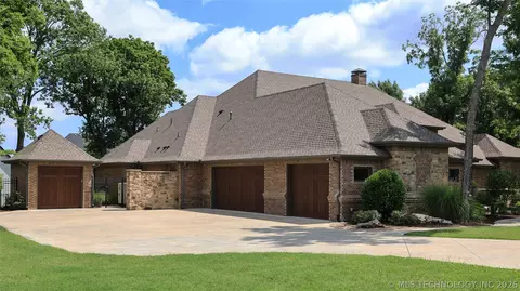Exterior - 17743 E Red Hawk Rd, Owasso, OK 74055 photo 4 of 10