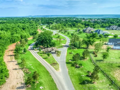 View/Area - 17743 E Red Hawk Rd, Owasso, OK 74055 photo 6 of 8
