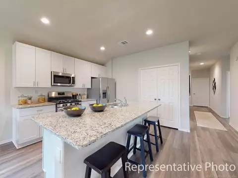 18517 W Angus Dr, Haskell, OK 74436 photo 5