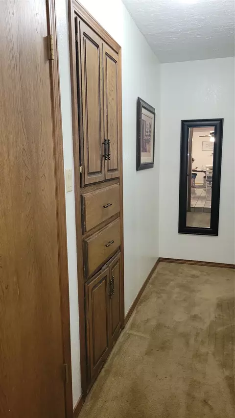 Entry Way - 1405 Willow Brk, Ada, OK 74820 photo 3 of 3