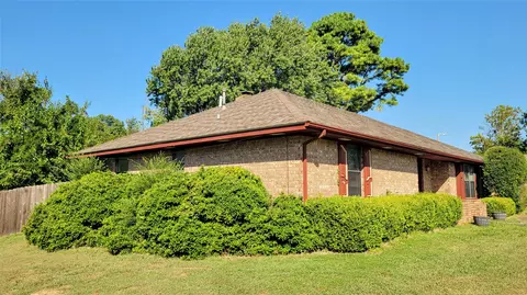 Exterior - 1405 Willow Brk, Ada, OK 74820 photo 3 of 9