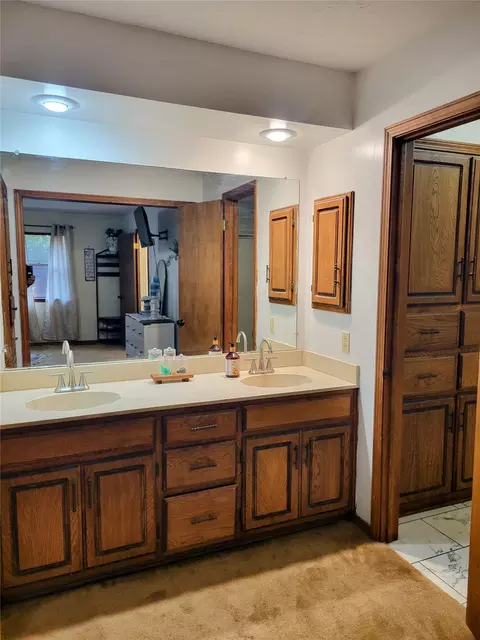 Bath - 1405 Willow Brk, Ada, OK 74820 photo 1 of 5