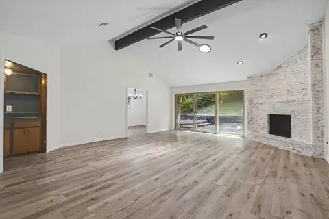Living - 5846 E 63rd St, Tulsa, OK 74136 photo 1 of 5