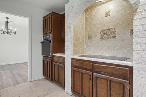 Kitchen - 5846 E 63rd St, Tulsa, OK 74136 photo 3 of 4