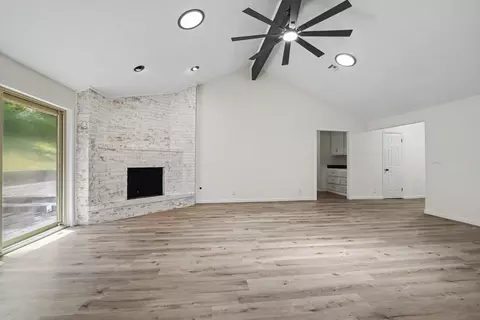 Living - 5846 E 63rd St, Tulsa, OK 74136 photo 4 of 5