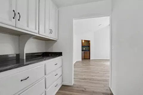 Entry Way - 5846 E 63rd St, Tulsa, OK 74136 photo 6 of 6