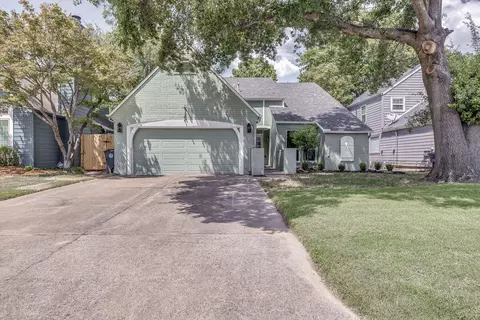 Exterior - 6223 E 100th Pl, Tulsa, OK 74137 photo 2 of 9