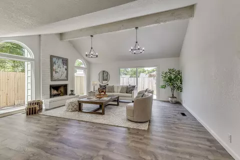 Living - 6223 E 100th Pl, Tulsa, OK 74137 photo 1 of 4