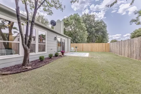 Exterior - 6223 E 100th Pl, Tulsa, OK 74137 photo 6 of 9