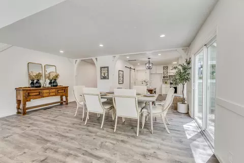 Dining - 6223 E 100th Pl, Tulsa, OK 74137 photo 1 of 1