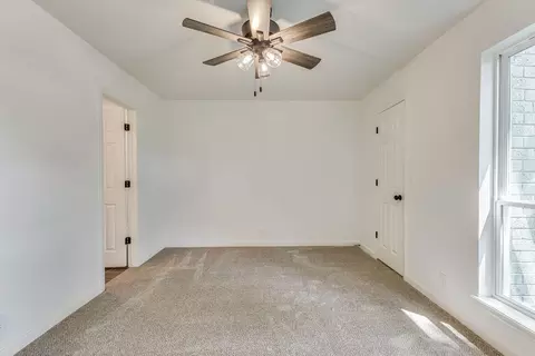 Bedroom - 6223 E 100th Pl, Tulsa, OK 74137 photo 6 of 7