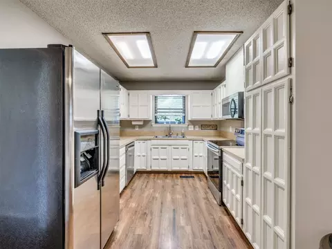 Kitchen - 4236 E 84th St, Tulsa, OK 74137 photo 1 of 6