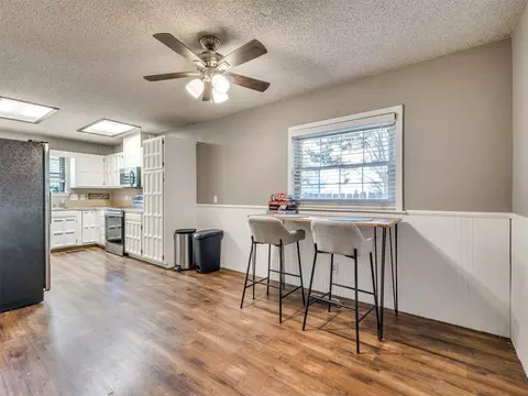 Dining - 4236 E 84th St, Tulsa, OK 74137 photo 4 of 5