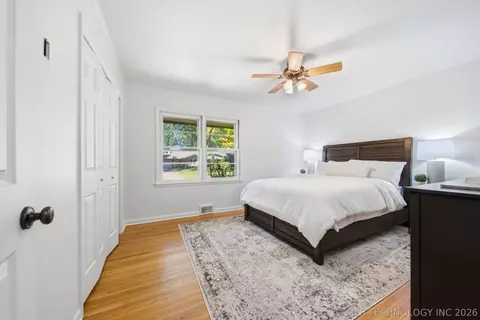 Bedroom - 2706 E 57th St, Tulsa, OK 74105 photo 4 of 4