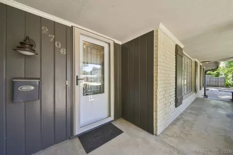 Exterior - 2706 E 57th St, Tulsa, OK 74105 photo 5 of 9