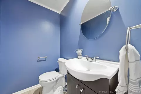 Bath - 2706 E 57th St, Tulsa, OK 74105 photo 1 of 4