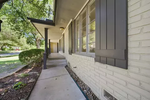 Exterior - 2706 E 57th St, Tulsa, OK 74105 photo 4 of 9