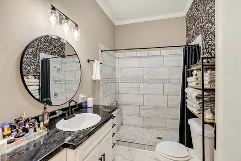 Bath - 100 E 16th, Ada, OK 74820 photo 1 of 2