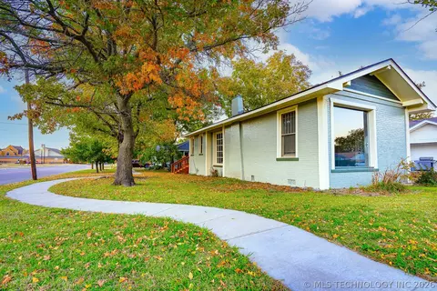 100 E 16th, Ada, OK 74820 photo 4