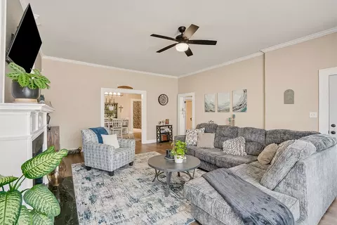 Living - 100 E 16th, Ada, OK 74820 photo 2 of 4