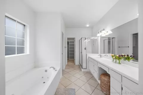 Bath - 8752 E 102nd St, Tulsa, OK 74133 photo 1 of 7