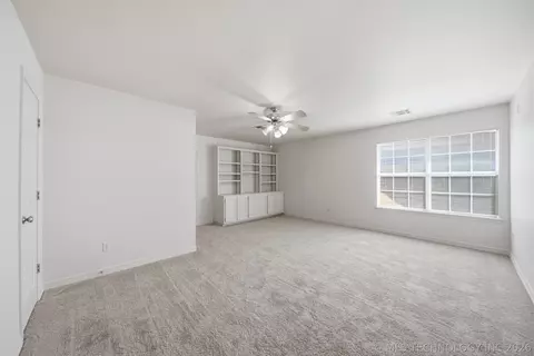 Living - 8752 E 102nd St, Tulsa, OK 74133 photo 3 of 3