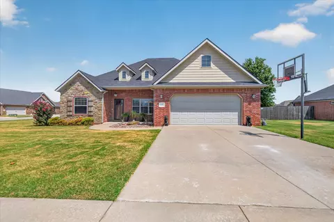 5402 Aspen Ave, Bartlesville, OK 74006