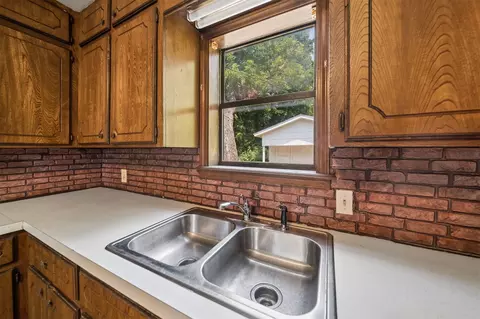 Kitchen - 522 E 7th, Ada, OK 74820 photo 2 of 3
