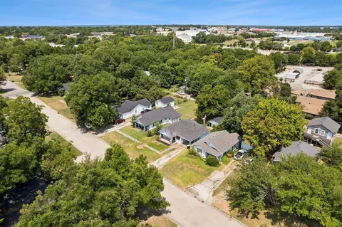 View/Area - 522 E 7th, Ada, OK 74820 photo 4 of 4