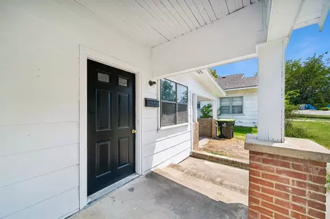Exterior - 522 E 7th, Ada, OK 74820 photo 2 of 6