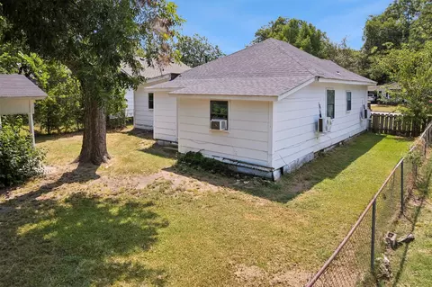 Exterior - 522 E 7th, Ada, OK 74820 photo 5 of 6