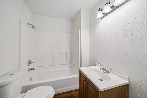 Bath - 522 E 7th, Ada, OK 74820 photo 1 of 1