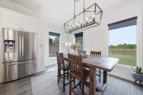 Dining - 30733 E 65th St S, Broken Arrow, OK 74014 photo 2 of 2