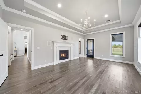 Living - 30733 E 65th St S, Broken Arrow, OK 74014 photo 5 of 6